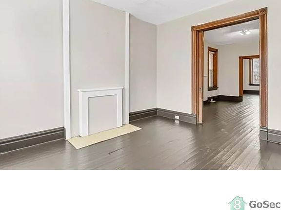 3rd image of 3249 Texas Ave #1F