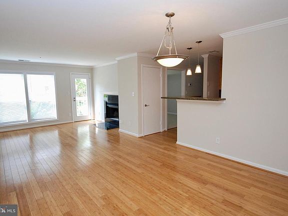 Gorgeous bamboo floors in living/dining areas