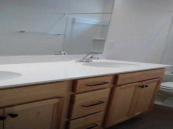 4th image of 815 Omni Ct