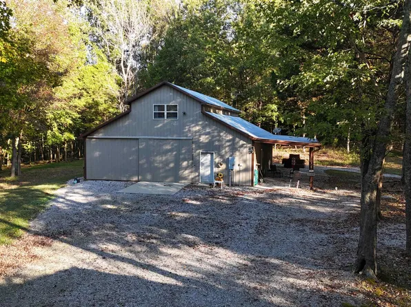 84 Gilstrap Rd, Morgantown, KY 42261