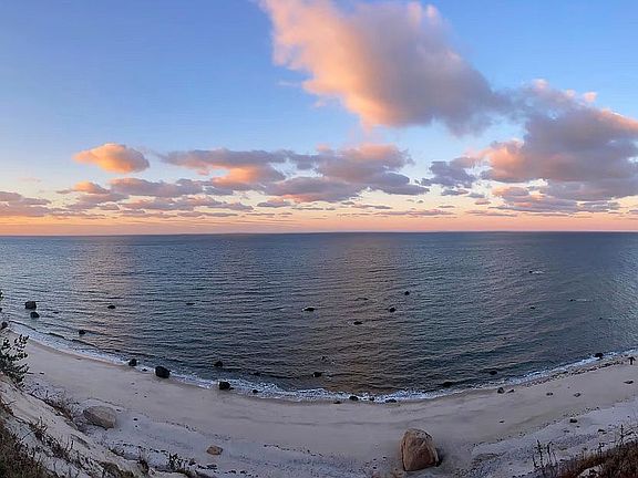 Backyard bluff winter night!