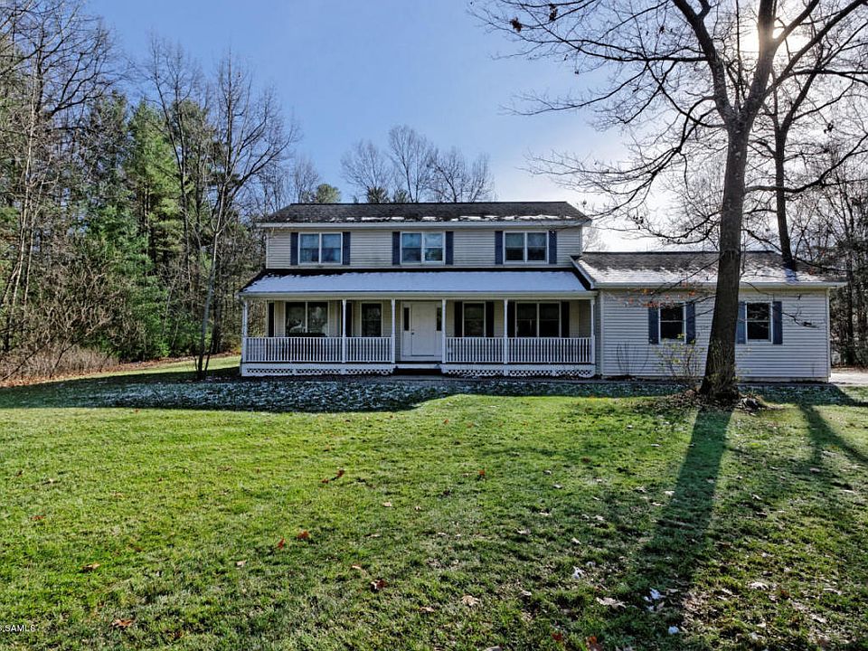 1st image of 6 Christie Ln