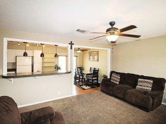 5th image of 325 Palm St
