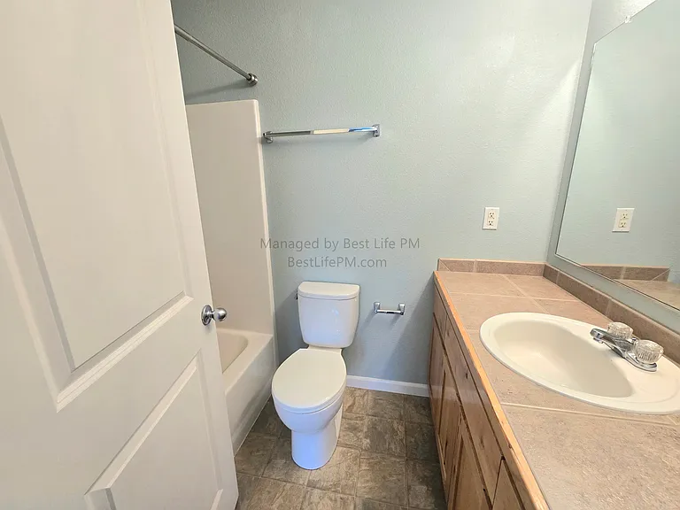 17923 Niks Dr — Photo 30