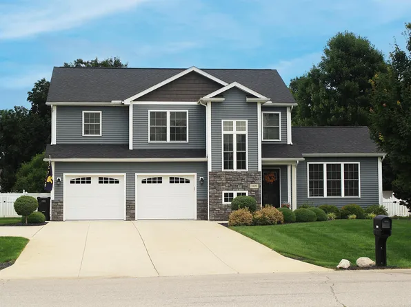 3199 Pender Ct, Adrian, MI 49221