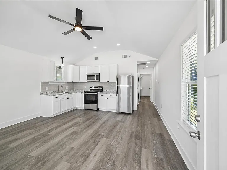 22837 E Community Dr #3 — Photo 3