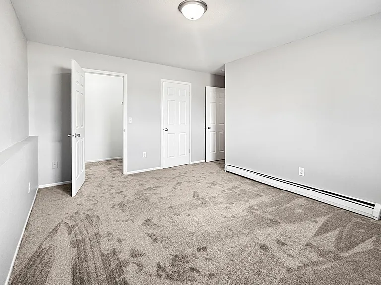 1018 Abbey Ct #1 — Photo 5