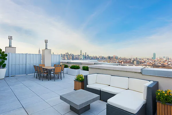 Sold by Compass | media 1
