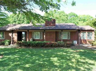 180 S Main St, Granite Falls, NC 28630