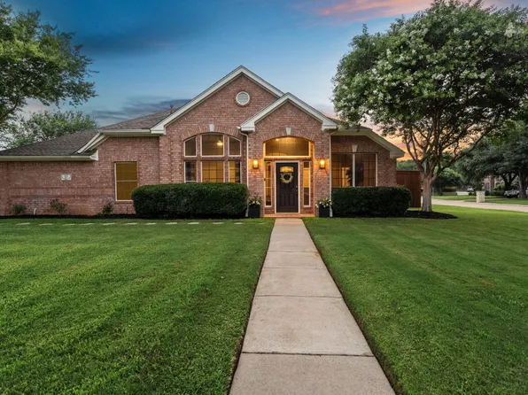 42 Rockwood Dr, Trophy Club, TX 76262