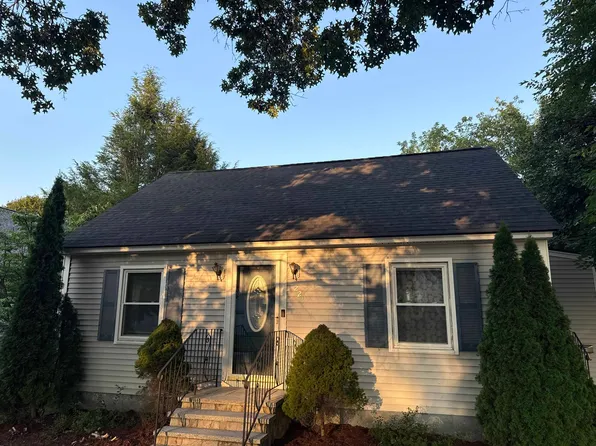 221 Youville Street, Manchester, NH 03102