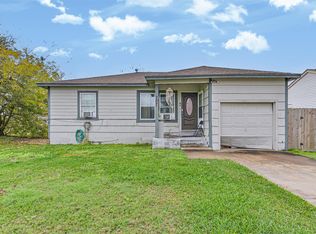 707 W 5th St, Freeport, TX 77541