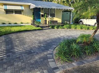 253 SW 6th St, Dania Beach, FL 33004