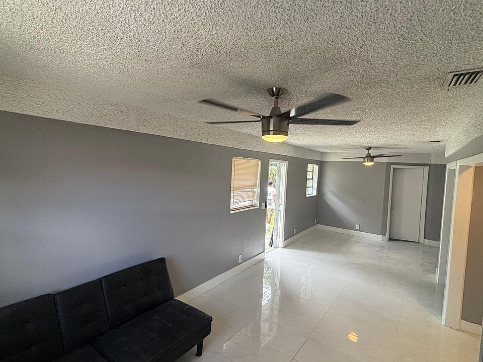 1st image of 2720 NW 21st Ct #B