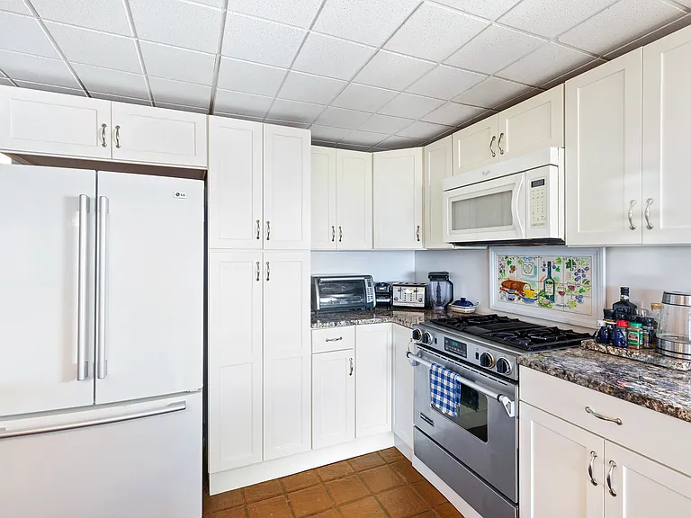 473 Ocean Blvd #1 — Photo 2