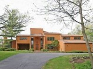 17 Country Oaks Ln, Barrington, IL
