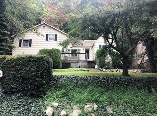 324 Skyline Lakes Dr, Ringwood, NJ 07456