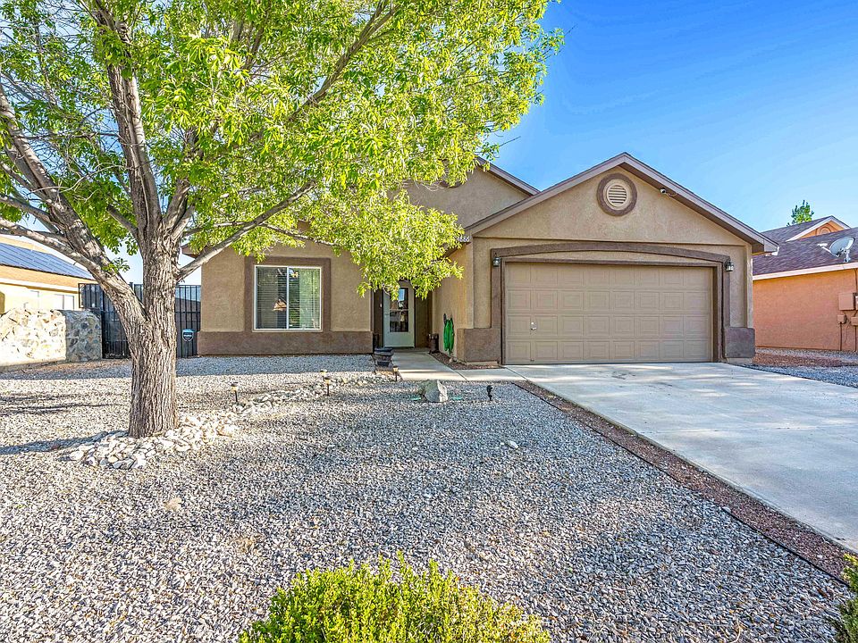 Front with xeriscape yard