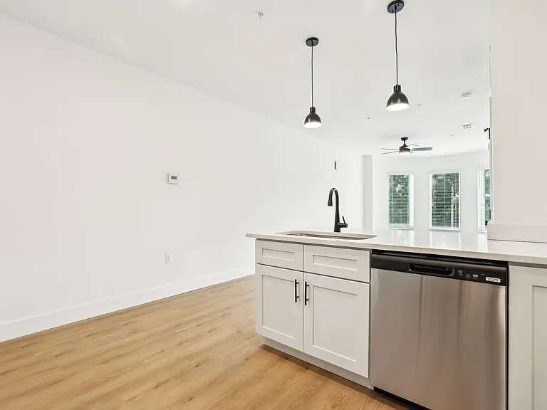 The Milk Stacks: Boutique Luxury Living in Downtown Orlando's Milk District — Photo 32