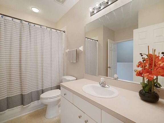 4th image of 18505 Pebble Lake Ct