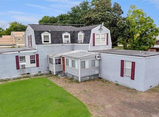 317 W Lewis St, Conroe, TX 77301