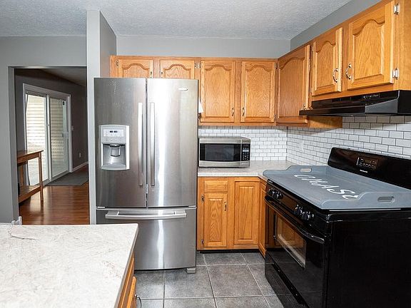 5th image of 607 E 16th St