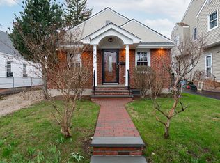 41 Ellison Ave, Westbury, NY 11590