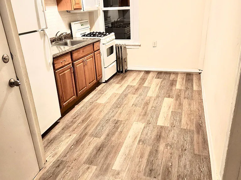 152 Forest St #B — Photo 2
