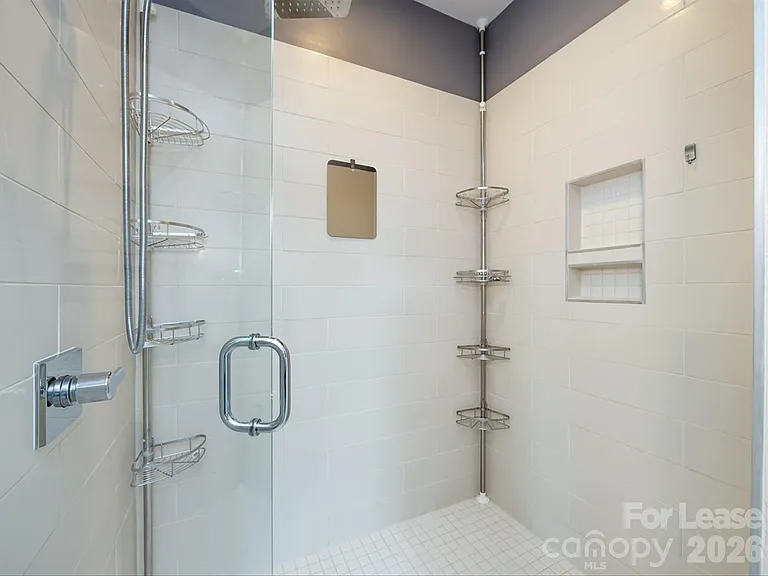 1207 E 36th St #3 — Photo 27