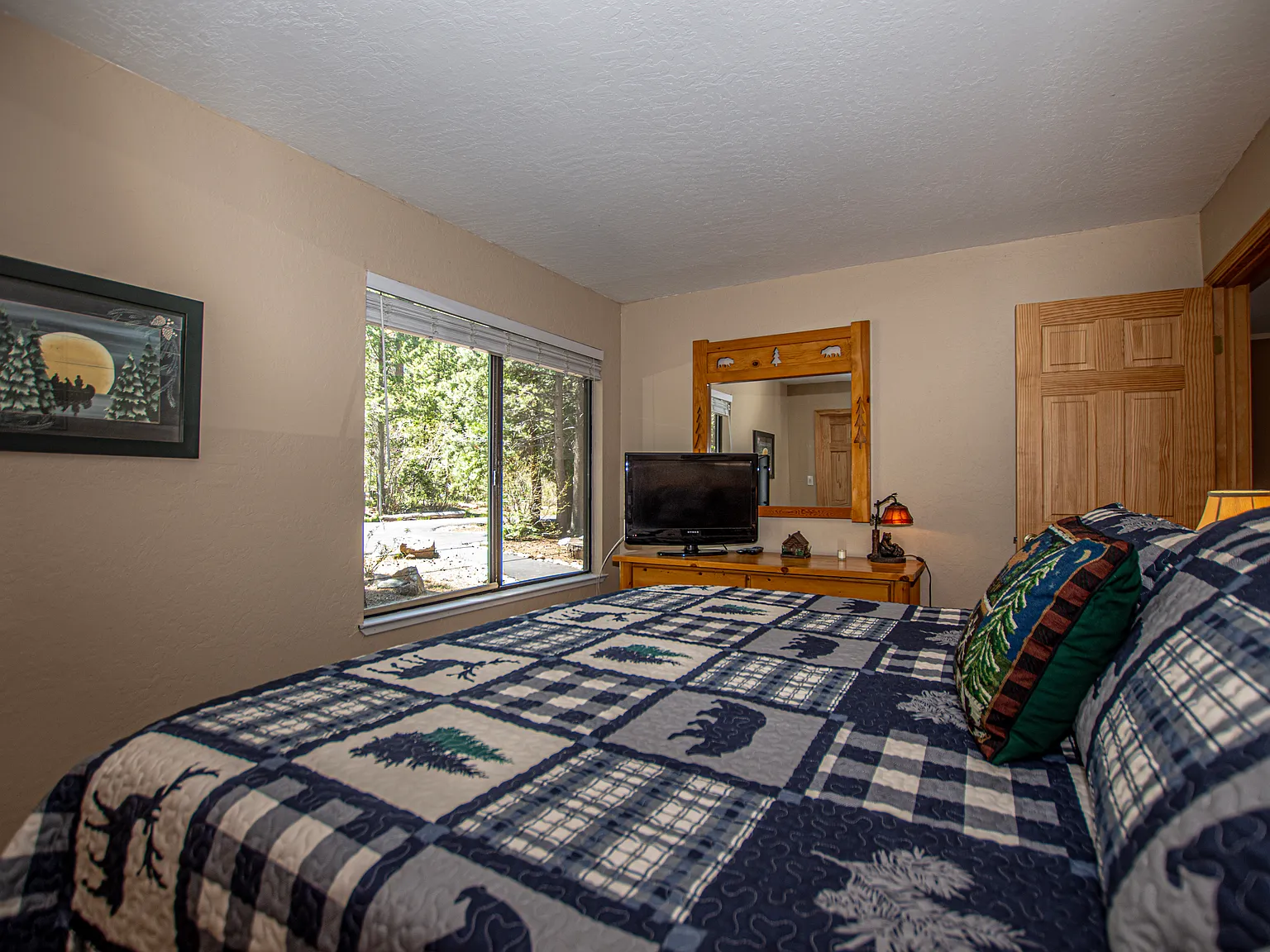3 bed, 2.5 bath, 1440 sqft, $3,800 — Photo 4