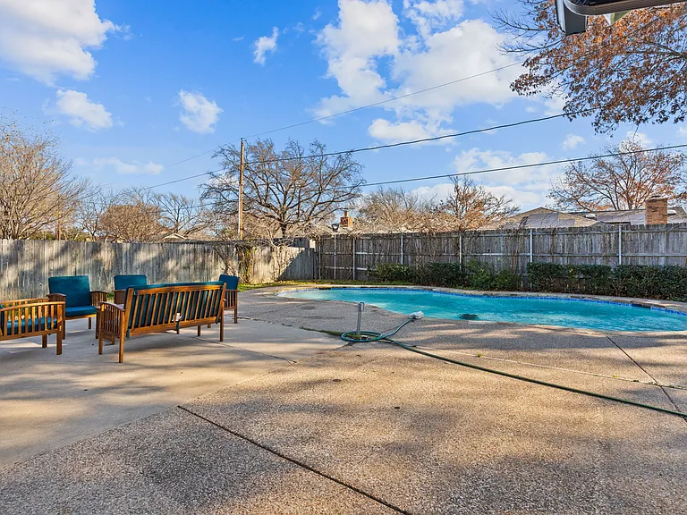 7628 Hunt Dr — Photo 33