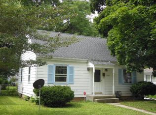 2312 Lawndale Ave, Rockford, IL 61103