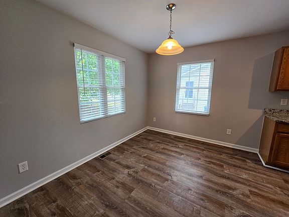 5th image of 1348 Maplewood Dr