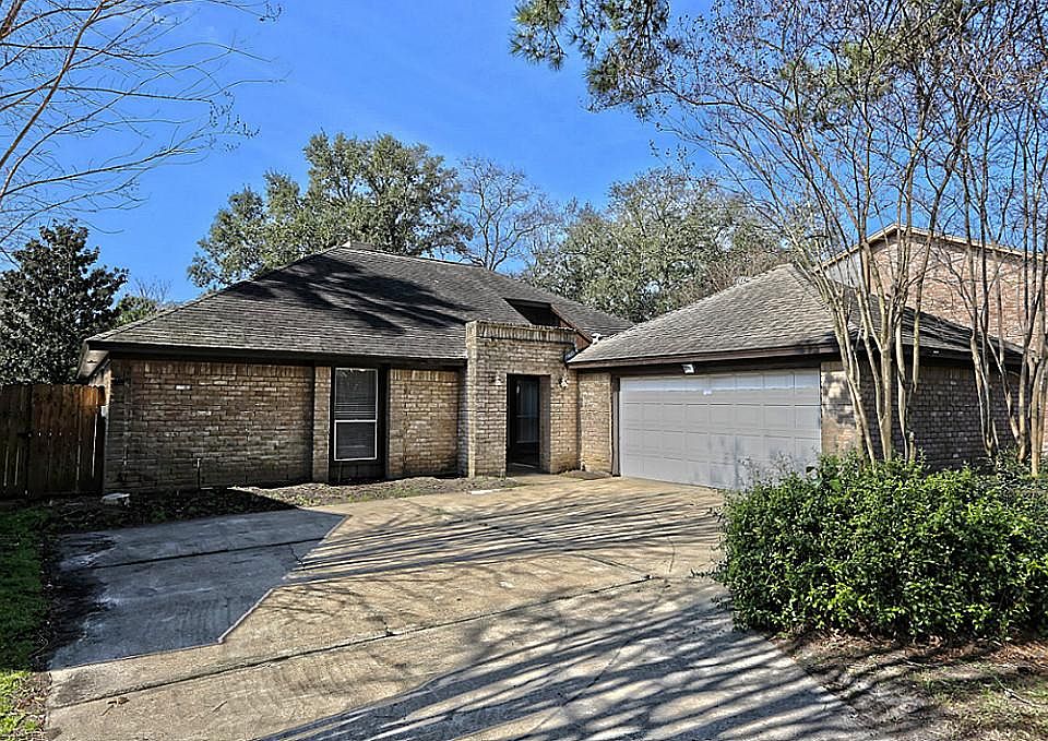 1st image of 15351 Glenwood Park Dr