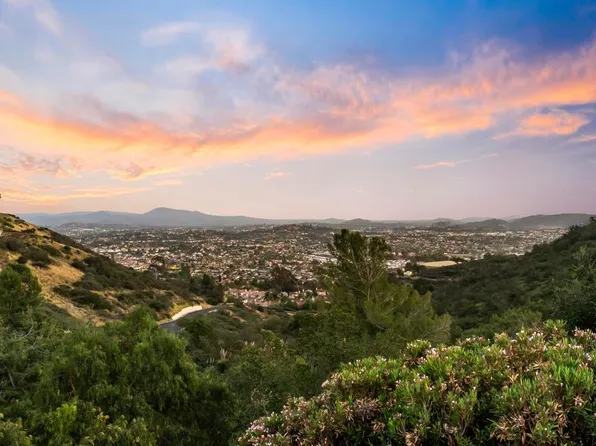 2219 View Crest Gln, Escondido, CA 92026