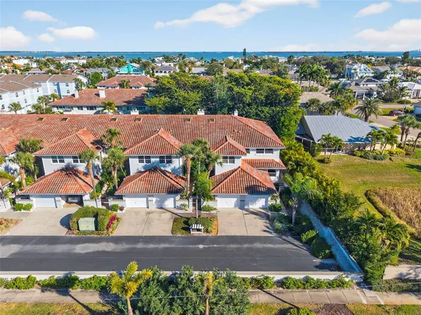 903 Pinellas Bayway S APT 308, Tierra Verde, FL 33715