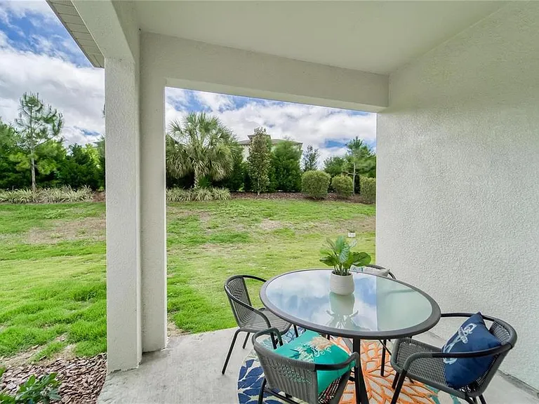 11540 Rolling Green Dr — Photo 33
