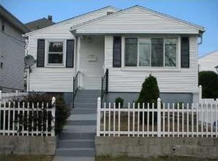 55 Samoset Ave, Providence, RI 02909