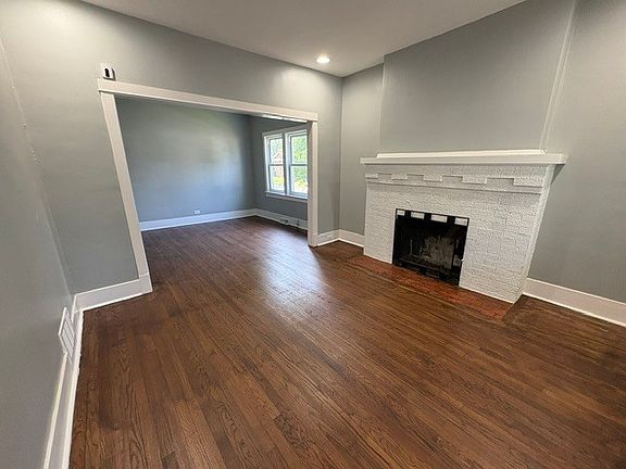 4th image of 16777 Wood St