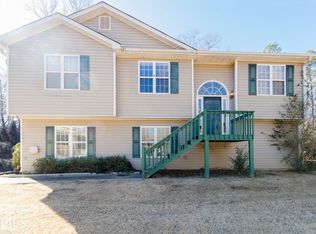5024 Nichols Dr, Flowery Branch, GA 30542