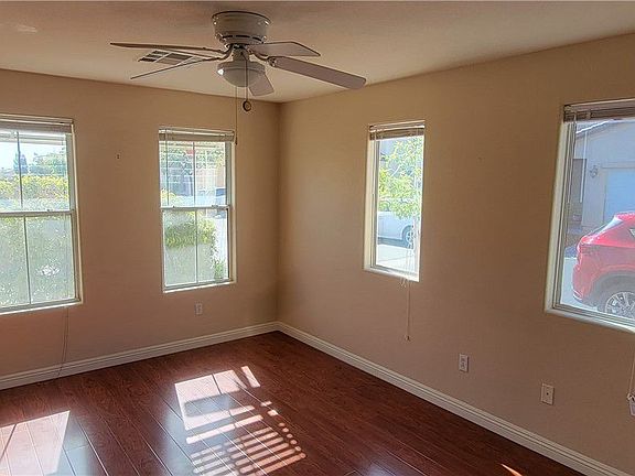 2nd image of 7443 Mojave Canyon St