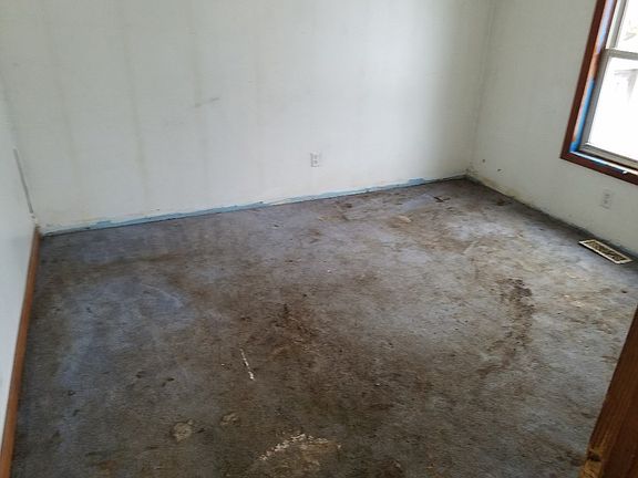 5th image of 1305 W Jefferson St