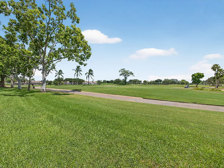 479 Prestwick Cir — Photo 55