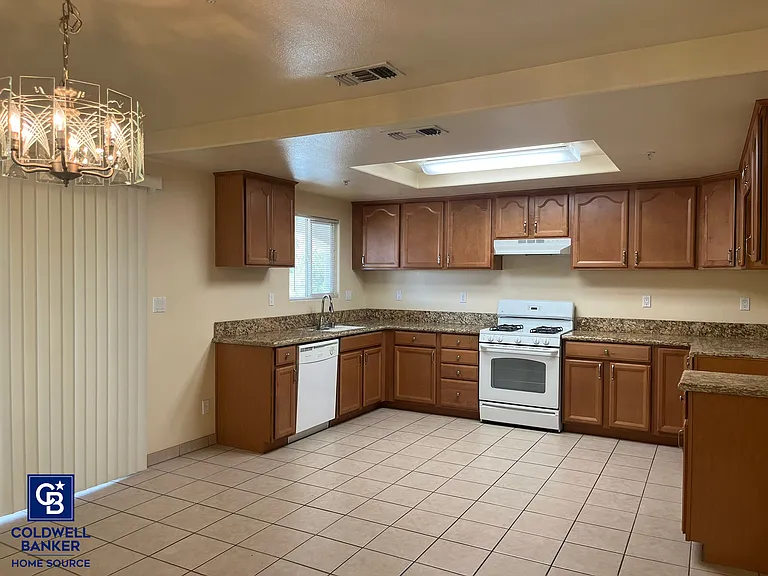 16181 Tuscola Rd #B — Photo 11