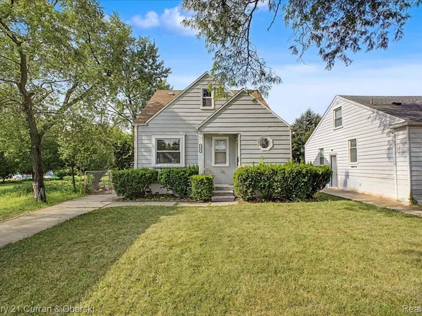 711 Lincoln Ave, Lincoln Park, MI 48146