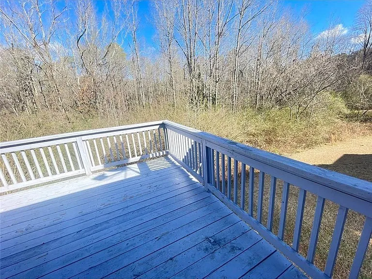 1068 S Gordon Rd — Photo 17
