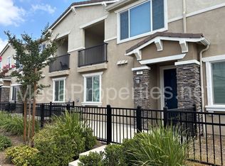 16680 Wyndham Ln UNIT 10, Fontana, CA 92336