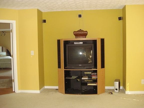 3rd image of 3462 Kittery Dr