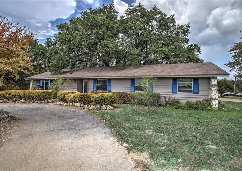 1st image of 20300 Dawn Dr