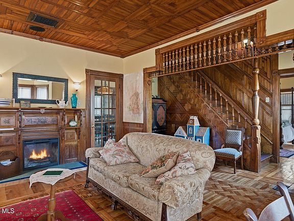 5th image of 330 Byrnes Road